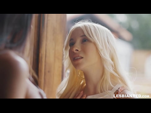❤️ Meisje komt een paar maanden later thuis en eindigt met het eten van haar stiefmoeders poesje ❌ Super sex at nl.serviporno.ru ❌
