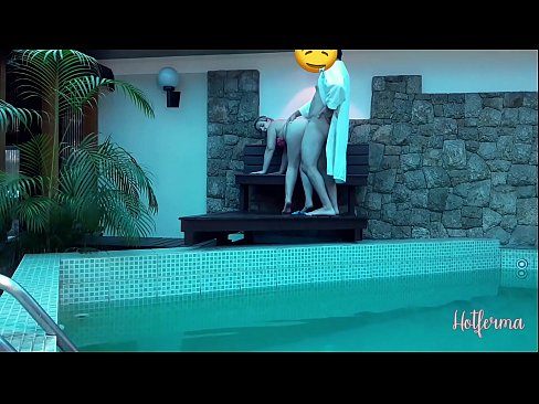 ❤️ Baas nodigt meid uit naar het zwembad, maar kon een hete niet weerstaan ❌ Super sex at nl.serviporno.ru ❌